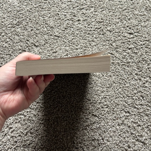 Legends & Lattes Travis Baldree NYT Bestseller Paperback - Picture 3 of 9